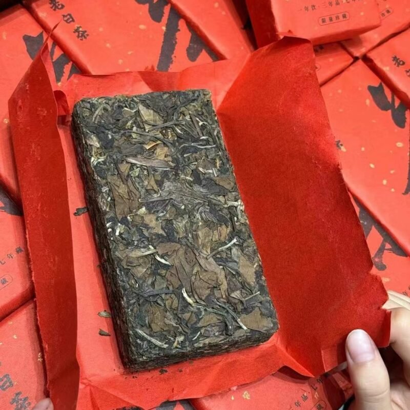 JUJUBE-FLAVORED OLD WHITE TEA